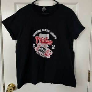 Large Phillies Graphic T-Shirt